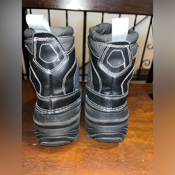 Boys the north face snow boots size 11 toddler black - Picture 2 of 6